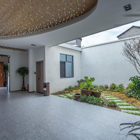 Heaven'S Gate Home Stay --Free Pick Up Service--Panoramic View Of Tianmen Mountain 장가계 외부 사진
