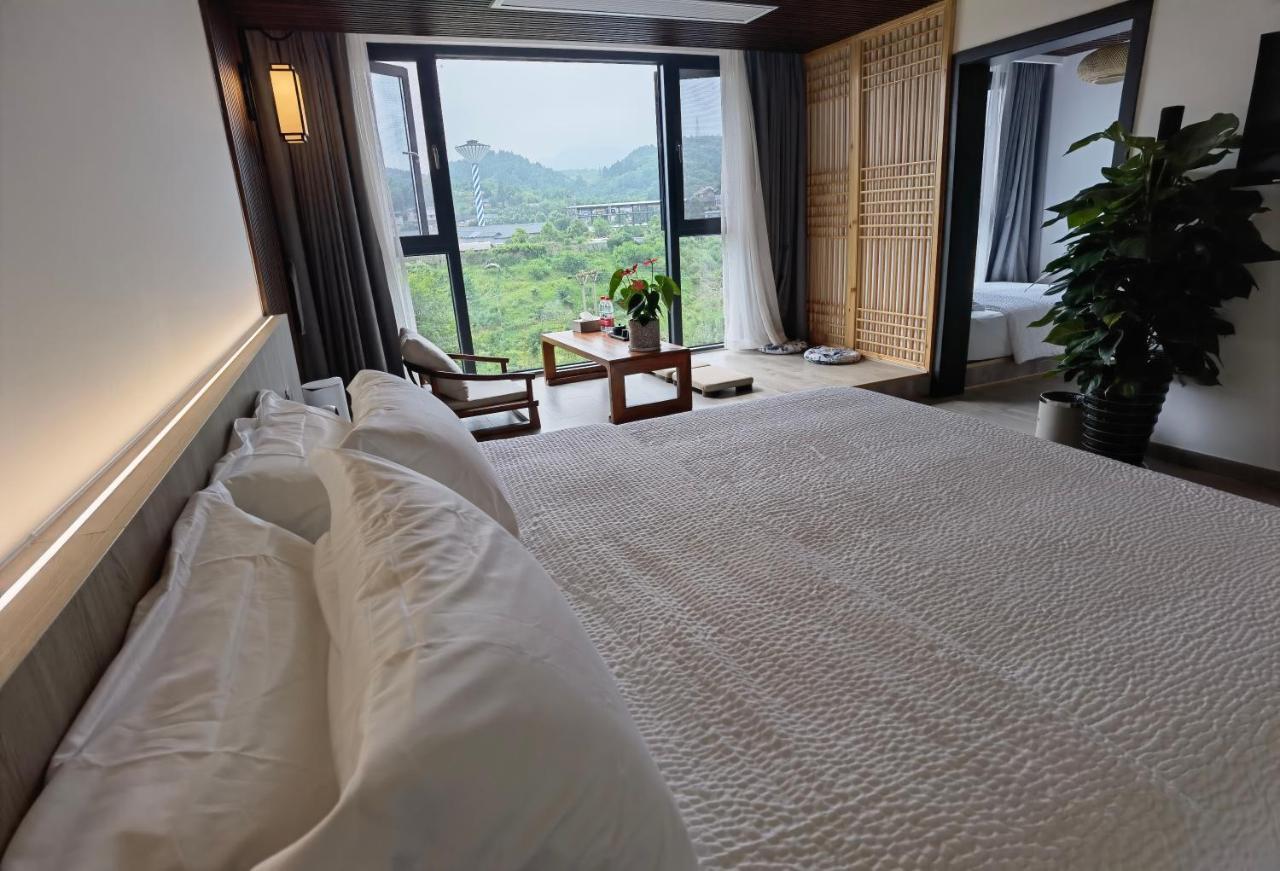 Heaven'S Gate Home Stay --Free Pick Up Service--Panoramic View Of Tianmen Mountain 장가계 외부 사진