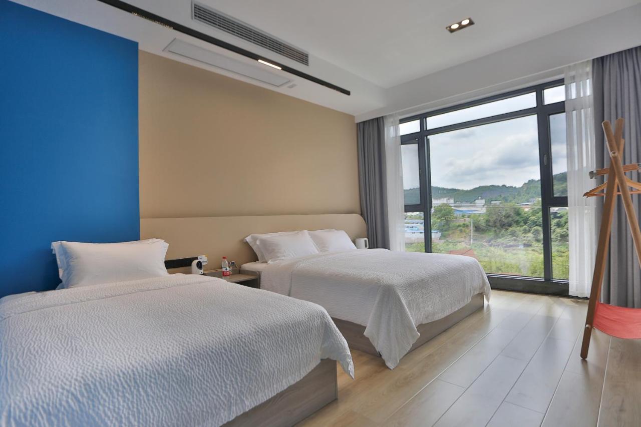 Heaven'S Gate Home Stay --Free Pick Up Service--Panoramic View Of Tianmen Mountain 장가계 외부 사진