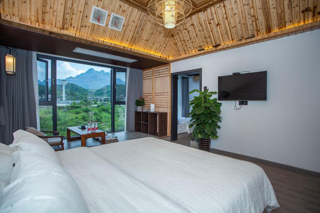 Heaven'S Gate Home Stay --Free Pick Up Service--Panoramic View Of Tianmen Mountain 장가계 외부 사진