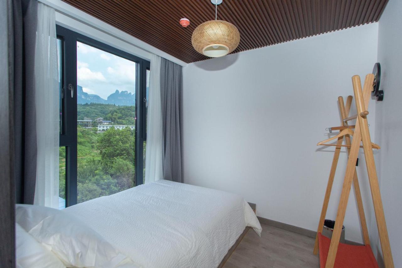 Heaven'S Gate Home Stay --Free Pick Up Service--Panoramic View Of Tianmen Mountain 장가계 외부 사진