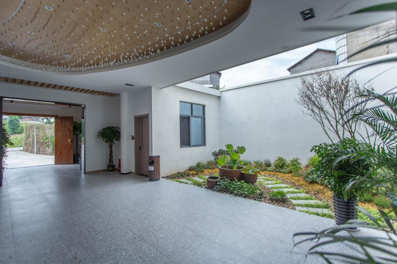 Heaven'S Gate Home Stay --Free Pick Up Service--Panoramic View Of Tianmen Mountain 장가계 외부 사진